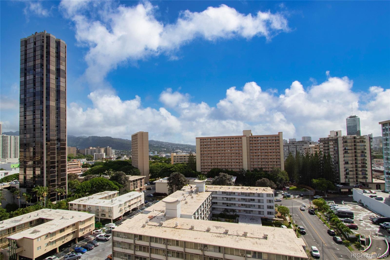 910 Ahana Street #1201, Honolulu, HI 96814