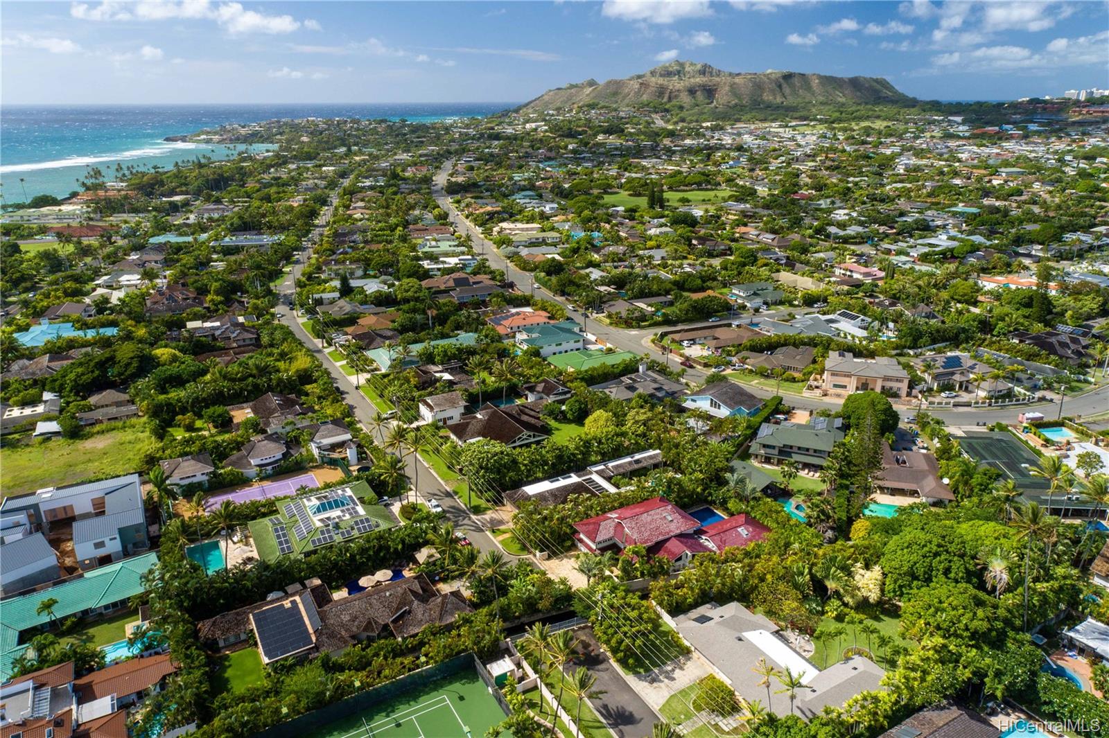 4764 Aukai Avenue Honolulu, HI 96816