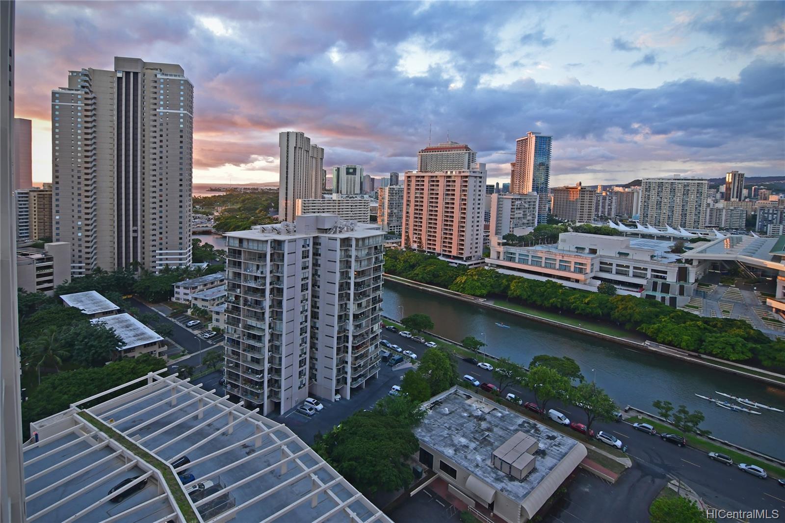 400 Hobron Lane #2112, Honolulu, HI 96815