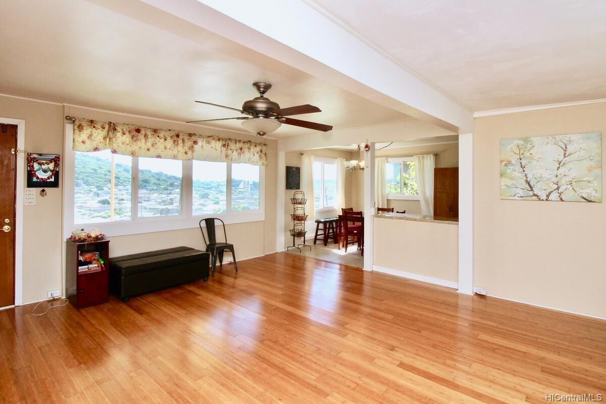 3247 Kalua Place Honolulu, HI 96816