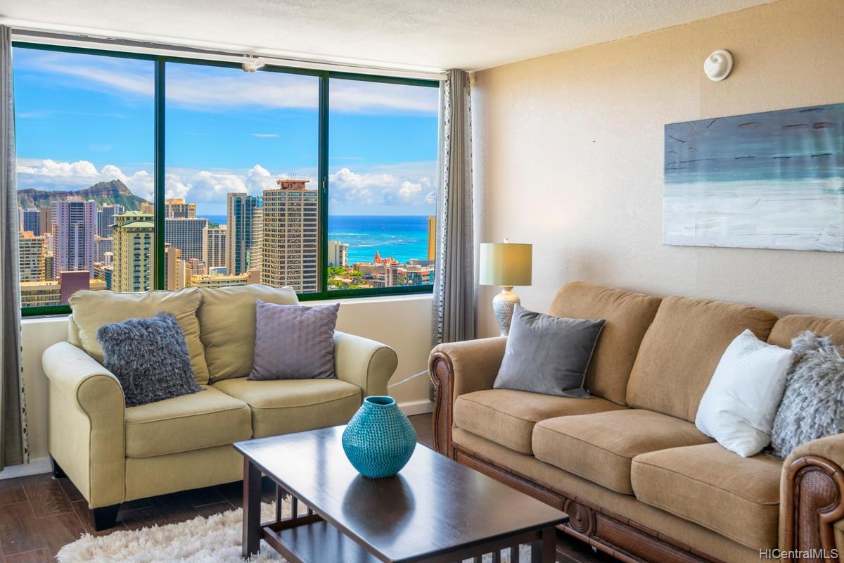 444 Niu Street #PH303, Honolulu, HI 96815