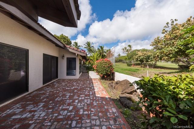 7802 Makaaoa Place Honolulu, HI 96825