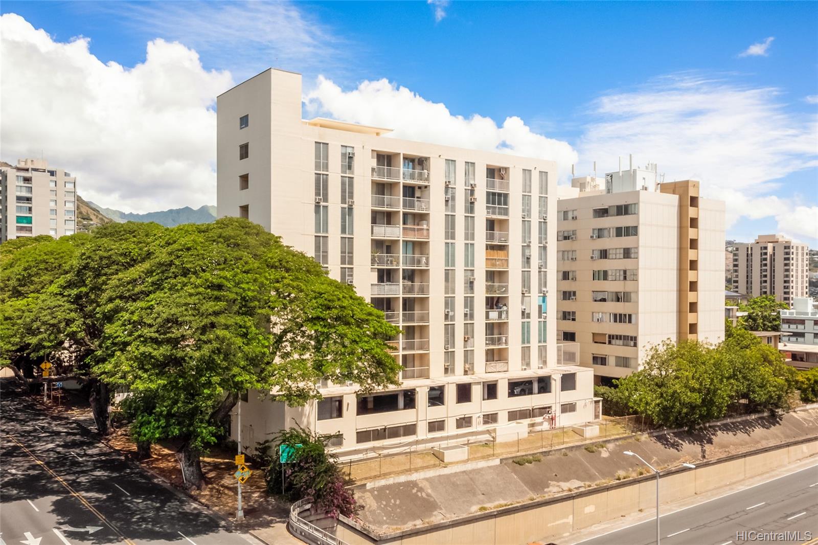 1415 Punahou Street #505, Honolulu, HI 96822