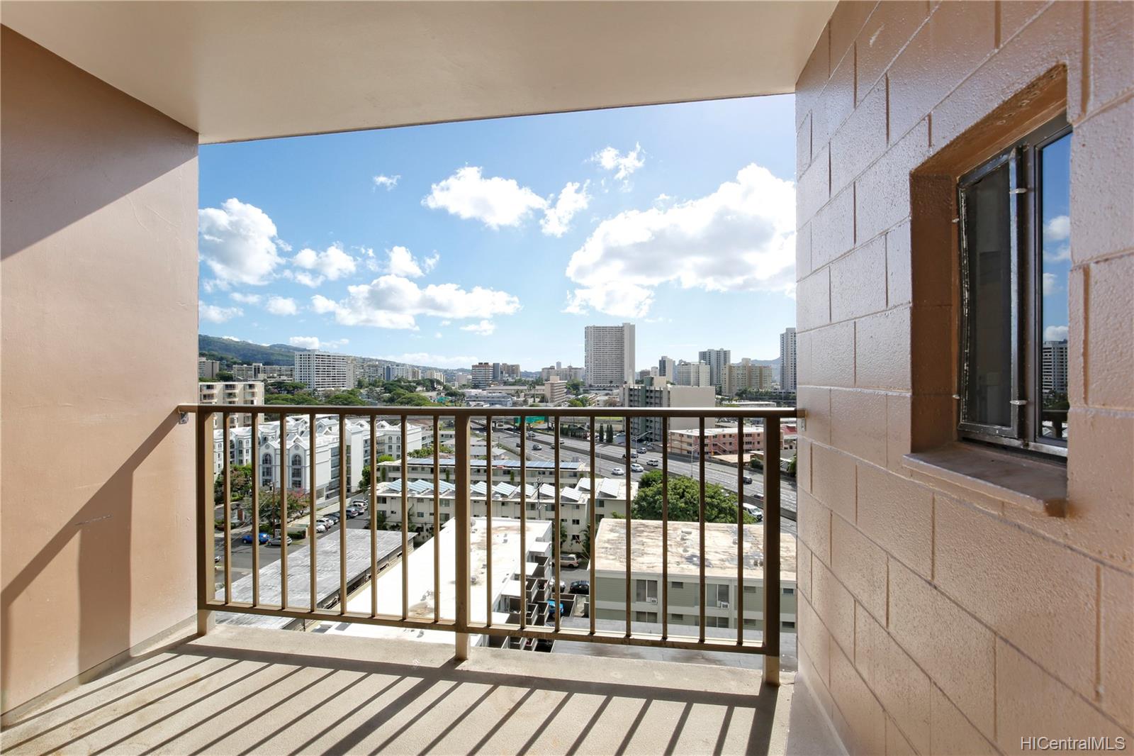 1415 Liholiho Street #1206, Honolulu, HI 96822