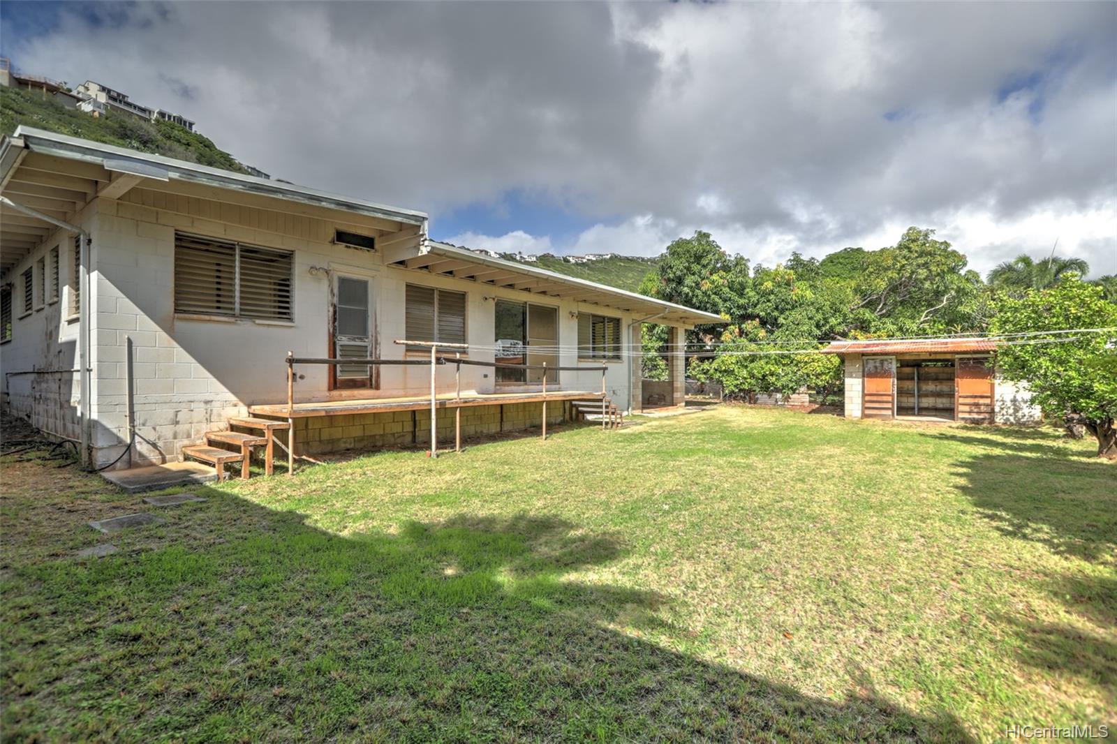 217 Hao Street Honolulu, HI 96821