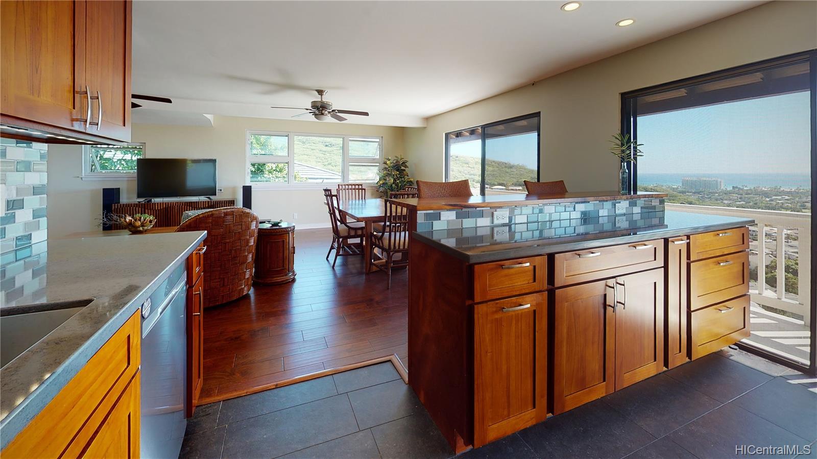 1492 Halekoa Drive Honolulu, HI 96821