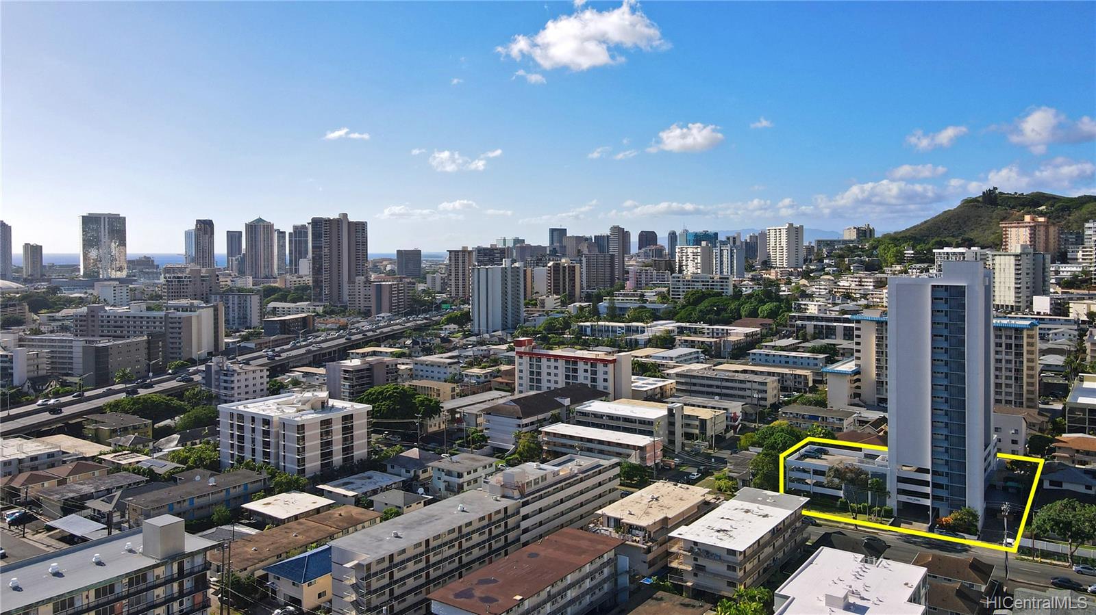 1556 Piikoi Street #1105, Honolulu, HI 96822