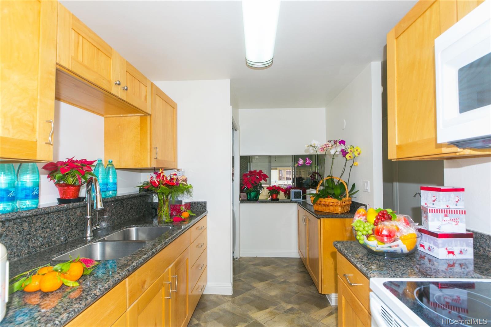 780 Amana Street #107, Honolulu, HI 96814