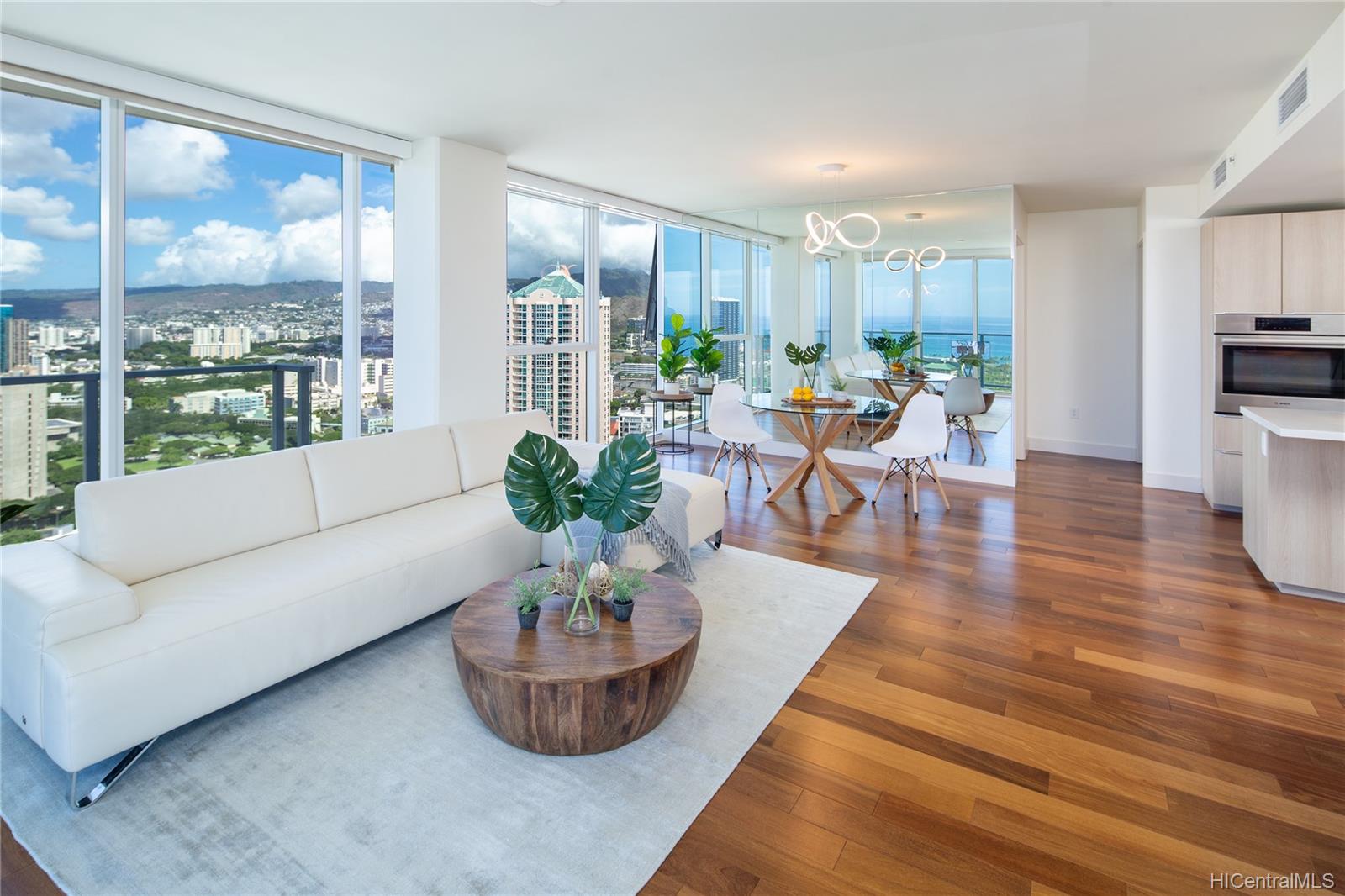 888 Kapiolani Boulevard #4009, Honolulu, HI 96813