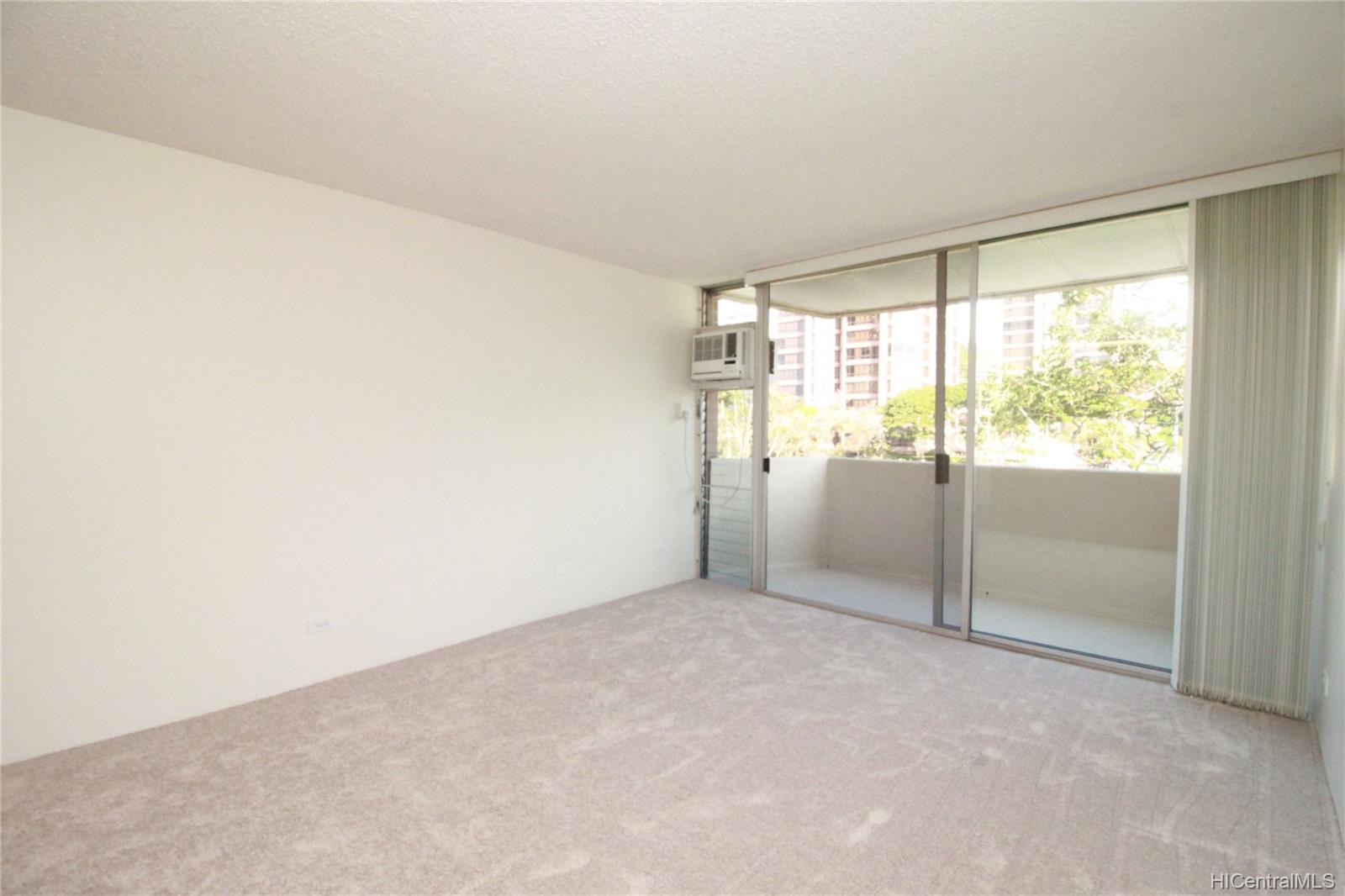 1050 Kinau Street #606, Honolulu, HI 96814