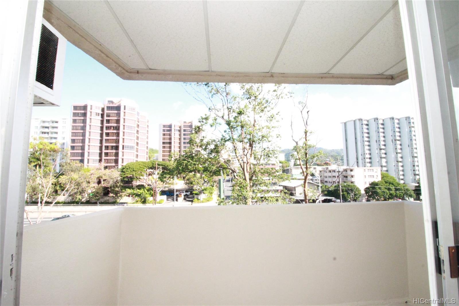 1050 Kinau Street #606, Honolulu, HI 96814