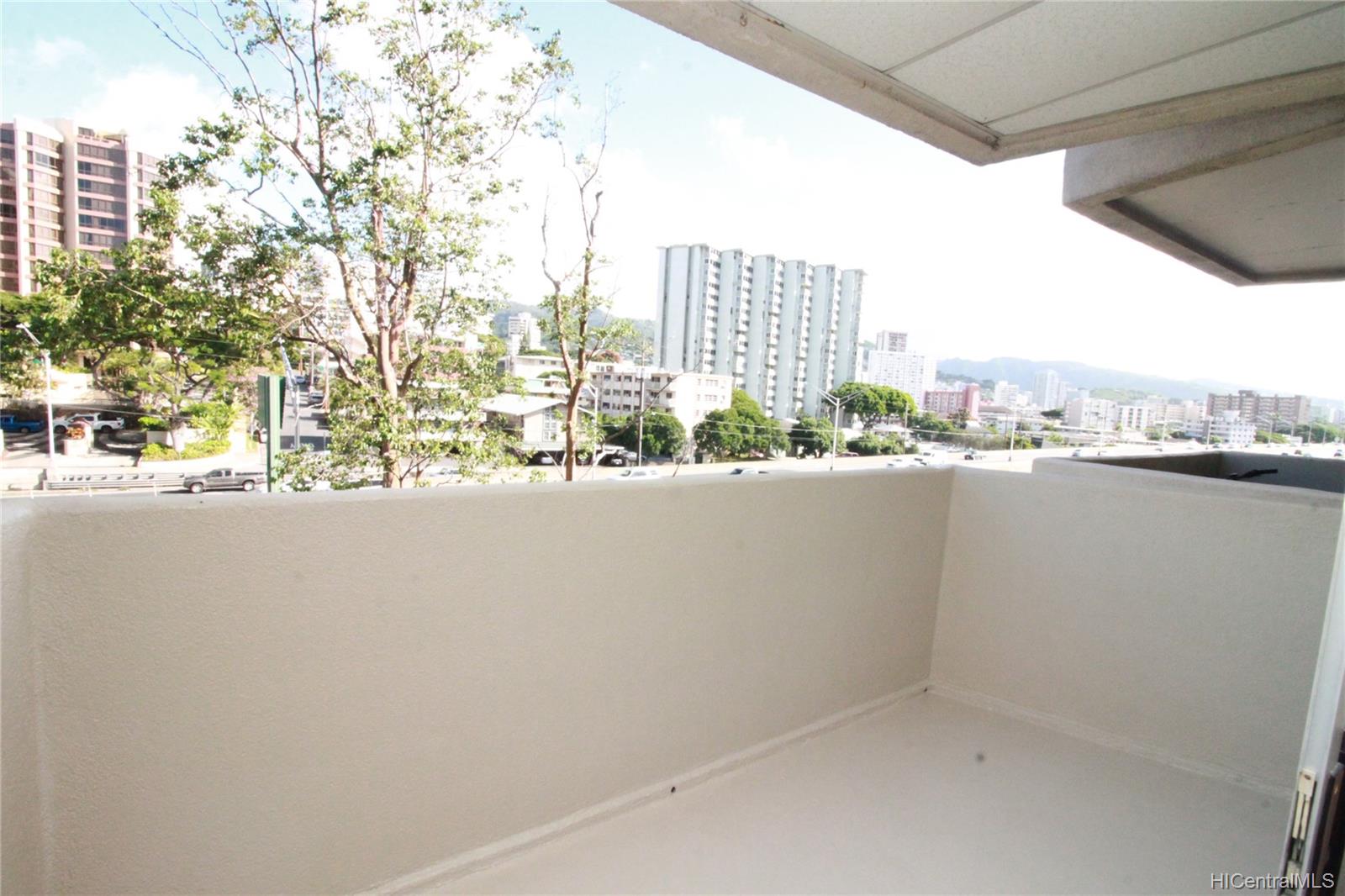 1050 Kinau Street #606, Honolulu, HI 96814