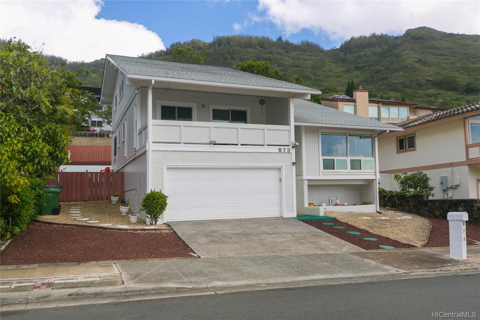 873 Hahaione Street Honolulu, HI 96825