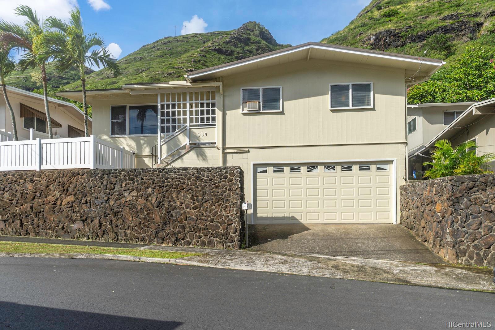 930 Ahuwale Street Honolulu, HI 96821