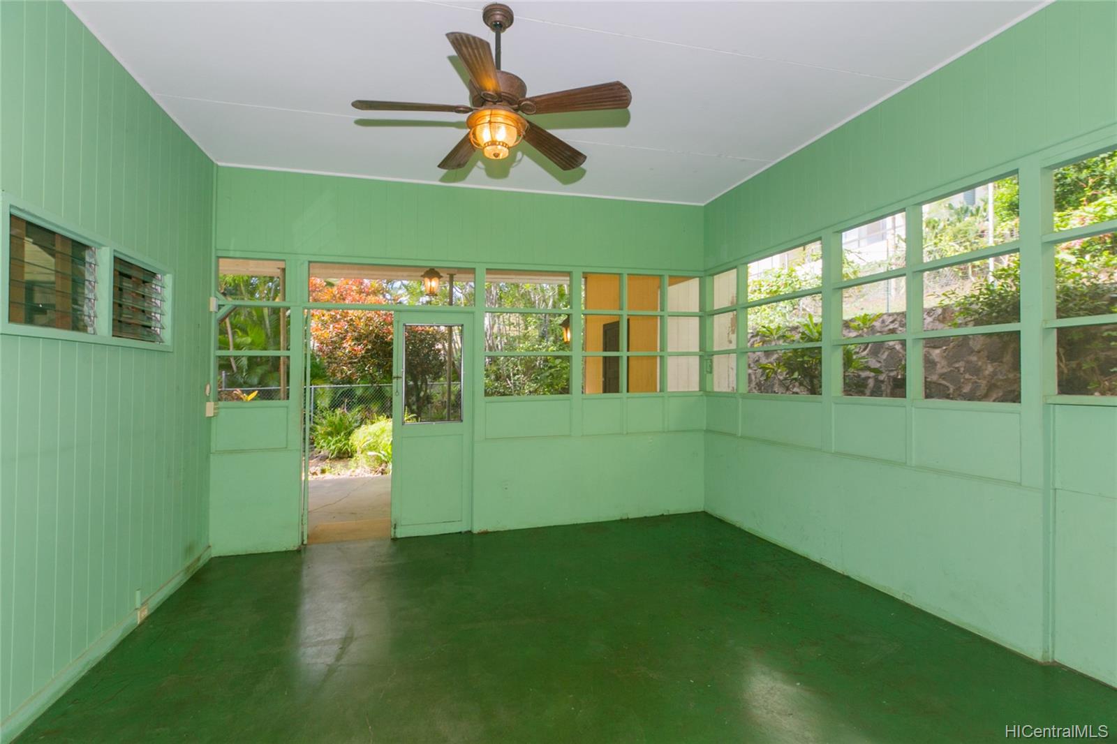 1066D Green Street #D, Honolulu, HI 96822