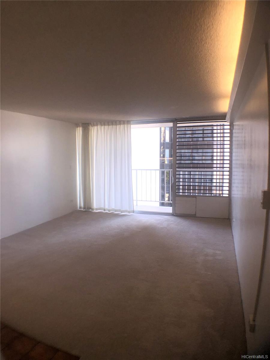 364 Seaside Avenue #1407, Honolulu, HI 96815