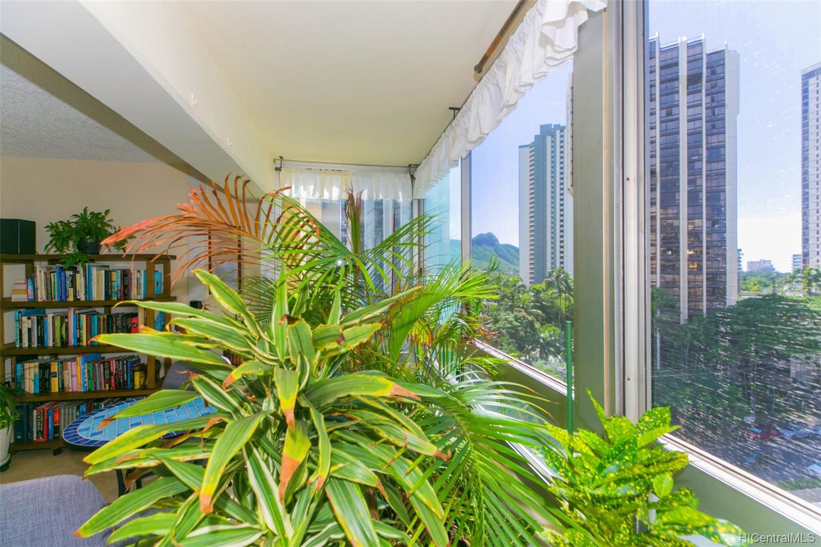 2533 Ala Wai Boulevard #801, Honolulu, HI 96815