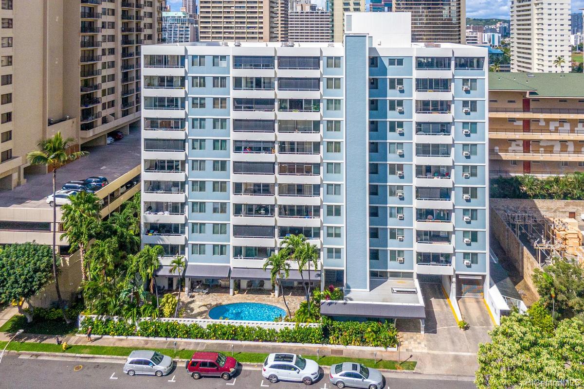 430 Kaiolu Street #809, Honolulu, HI 96815