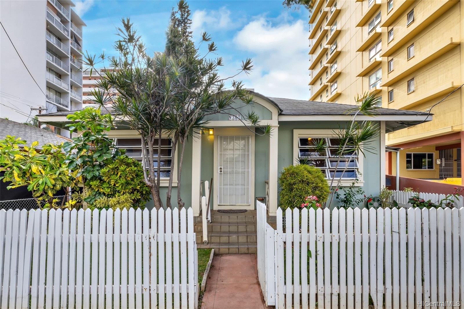 307 Liliuokalani Avenue Honolulu, HI 96815