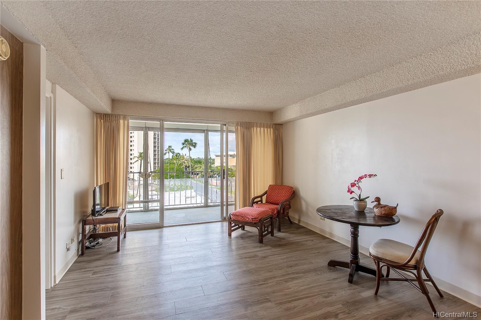 419 Atkinson Drive #706, Honolulu, HI 96814