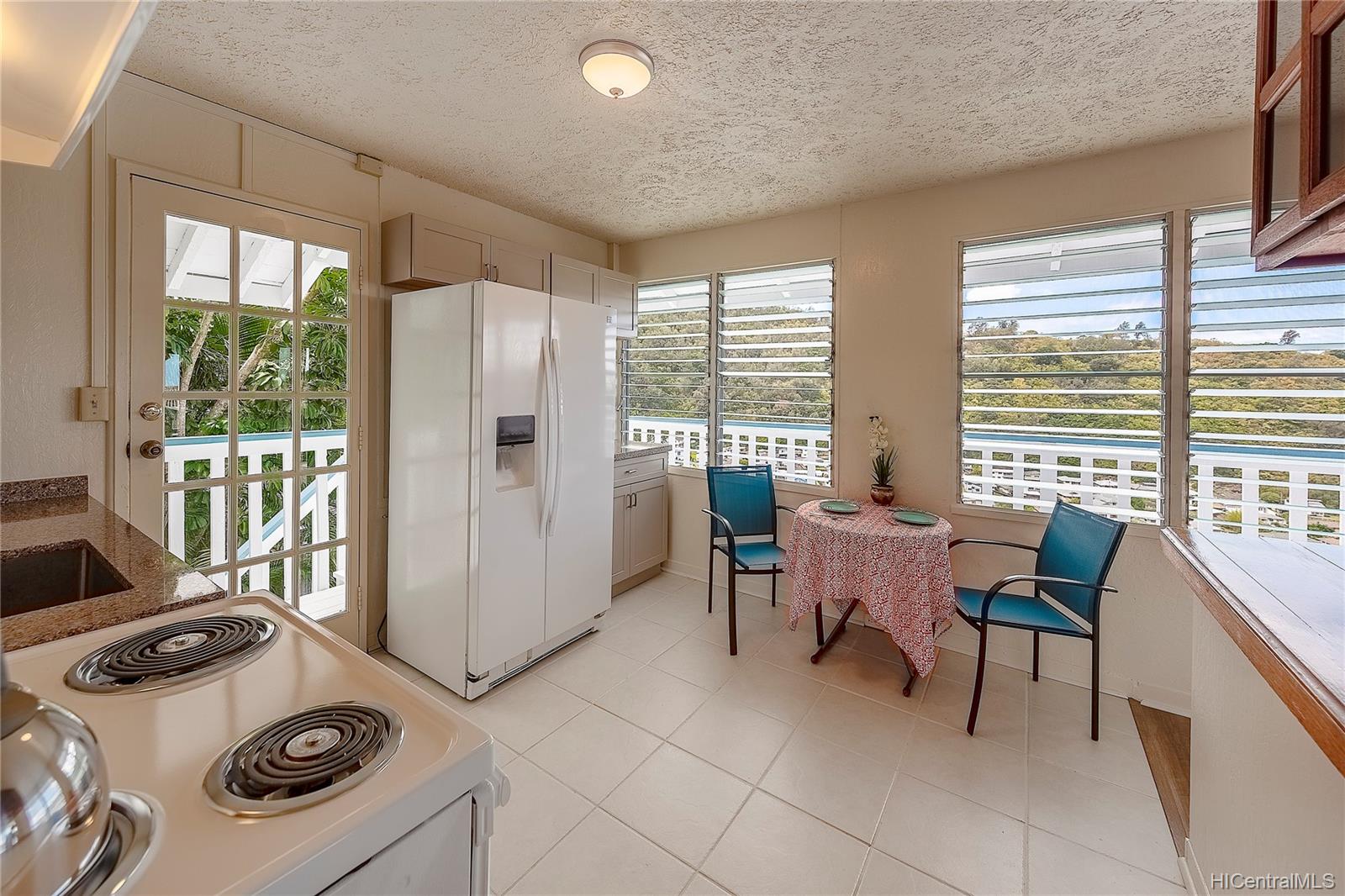 2455 Pacific Hts Road #D, Honolulu, HI 96813