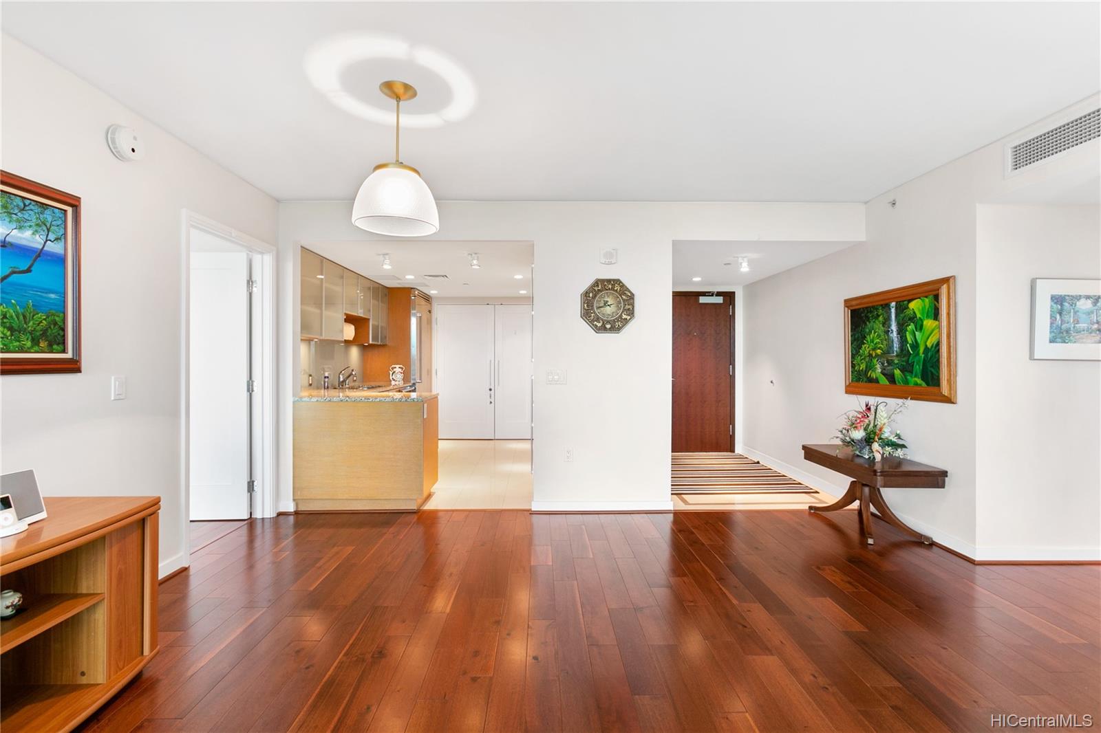 1177 Queen Street #804, Honolulu, HI 96814