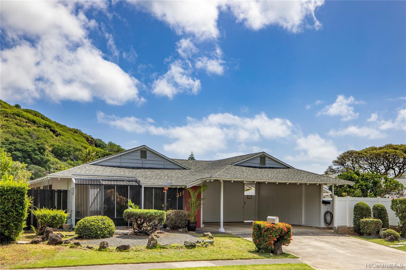 311 Puamamane Street Honolulu, HI 96821