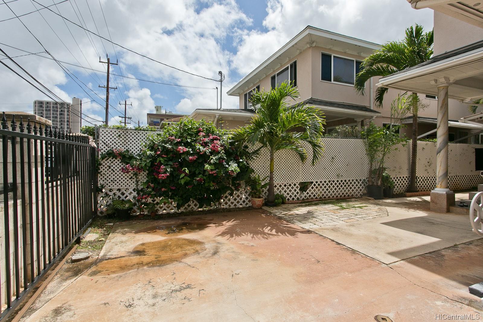 1909 Lime Street Honolulu, HI 96826