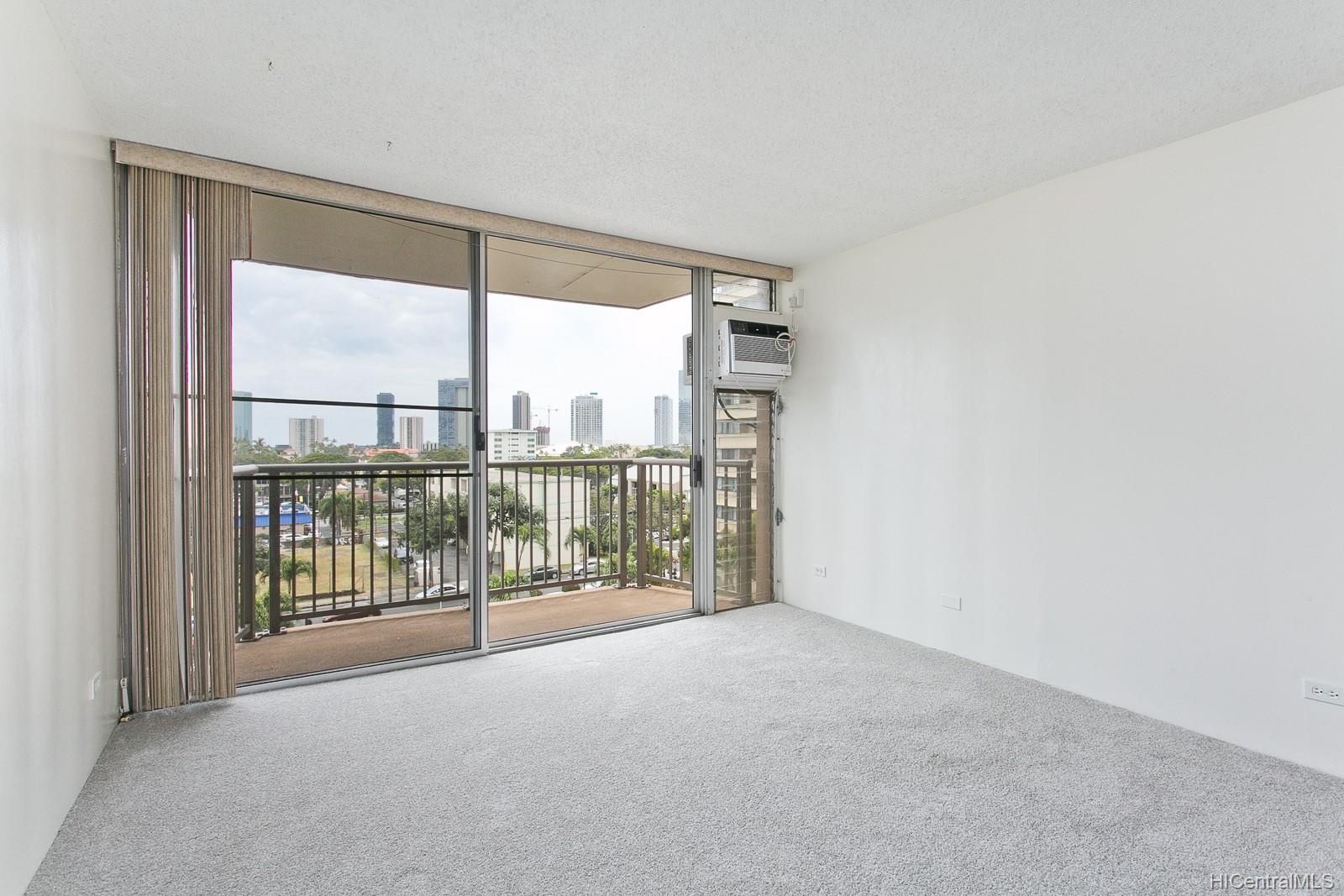 1050 Kinau Street #505, Honolulu, HI 96814