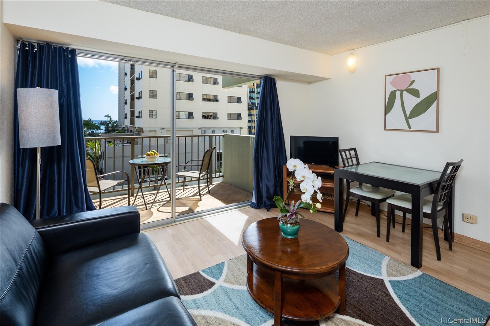 2440 Kuhio Avenue #511, Honolulu, HI 96815