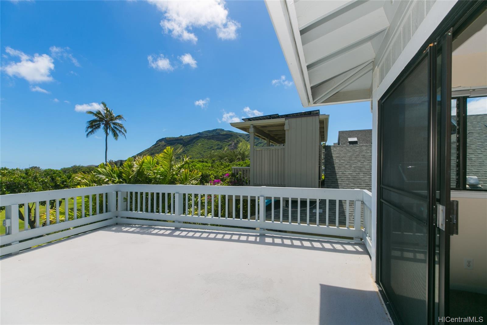 306 Kipukai Place Honolulu, HI 96825