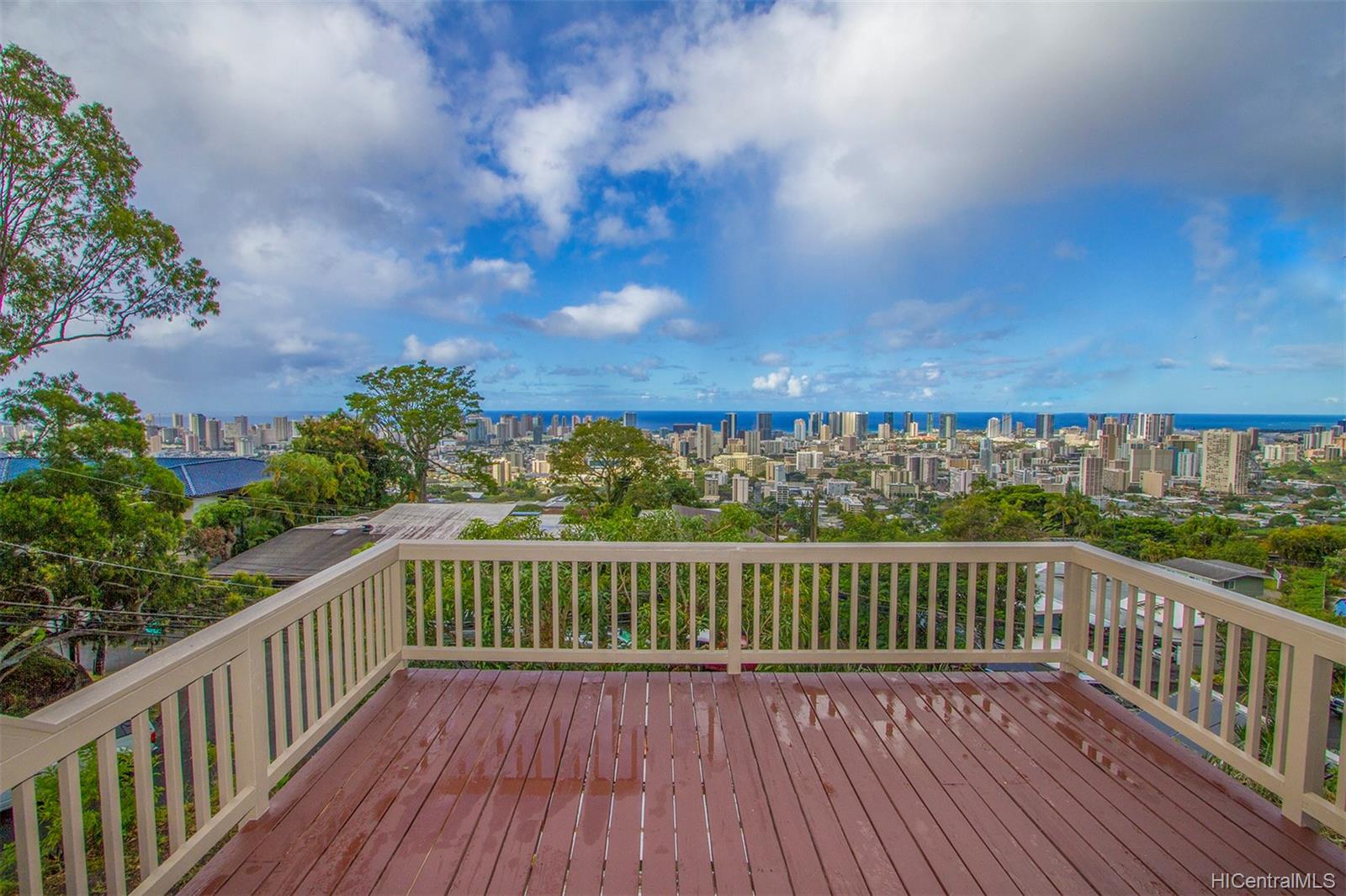 2370 Aina Lani Place Honolulu, HI 96822