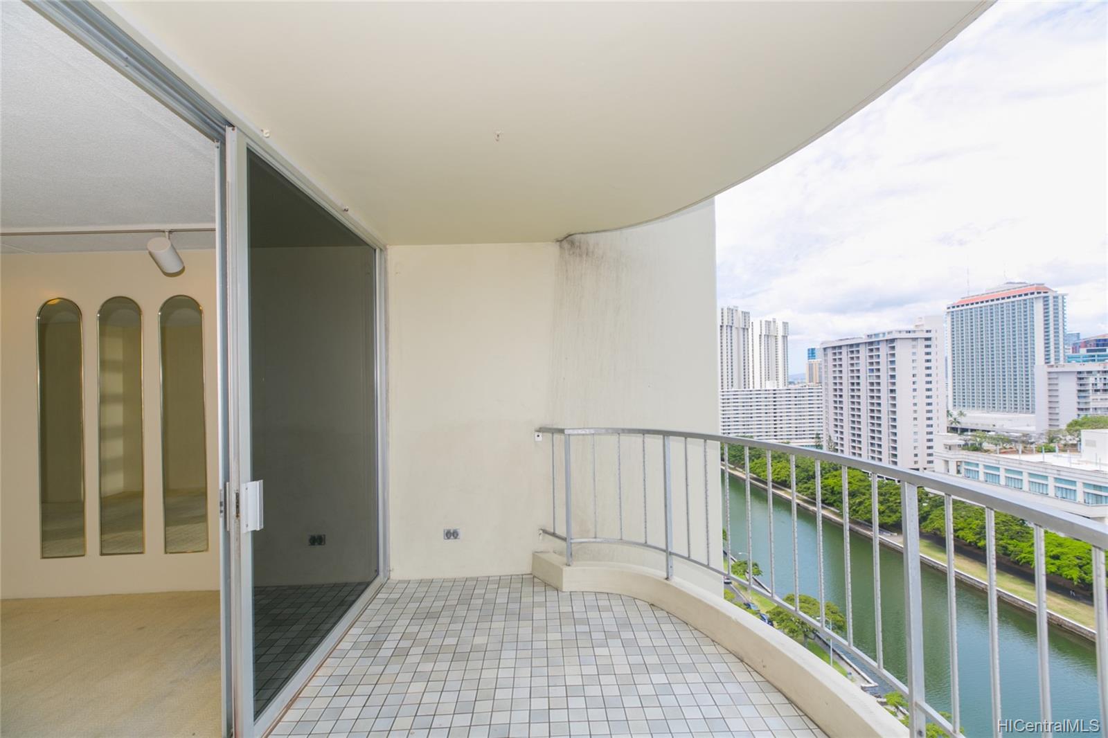 1717 Ala Wai Boulevard #1905, Honolulu, HI 96815