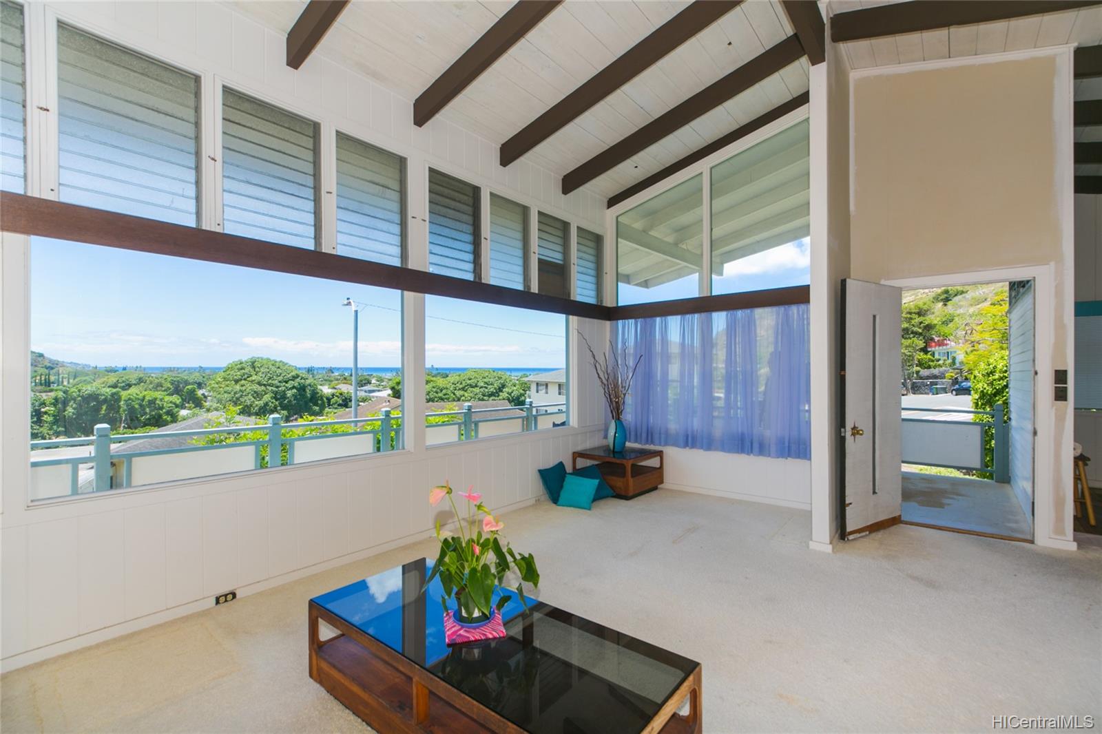 5222 Keakealani Street Honolulu, HI 96821