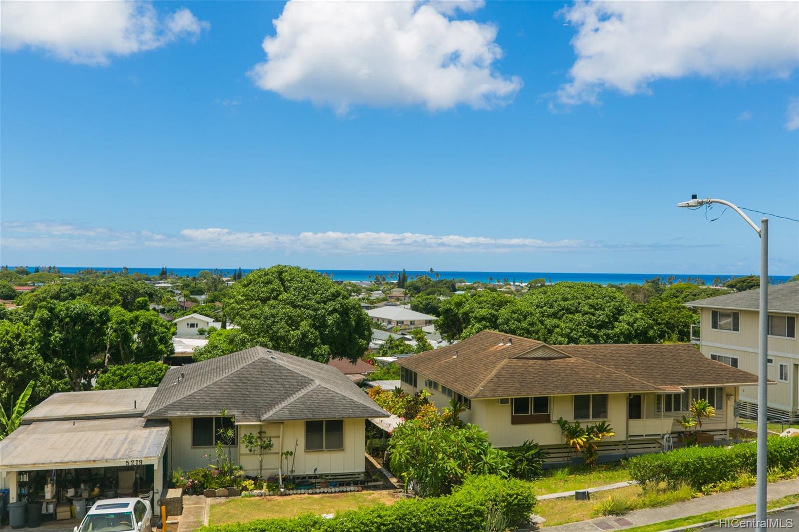 5222 Keakealani Street Honolulu, HI 96821