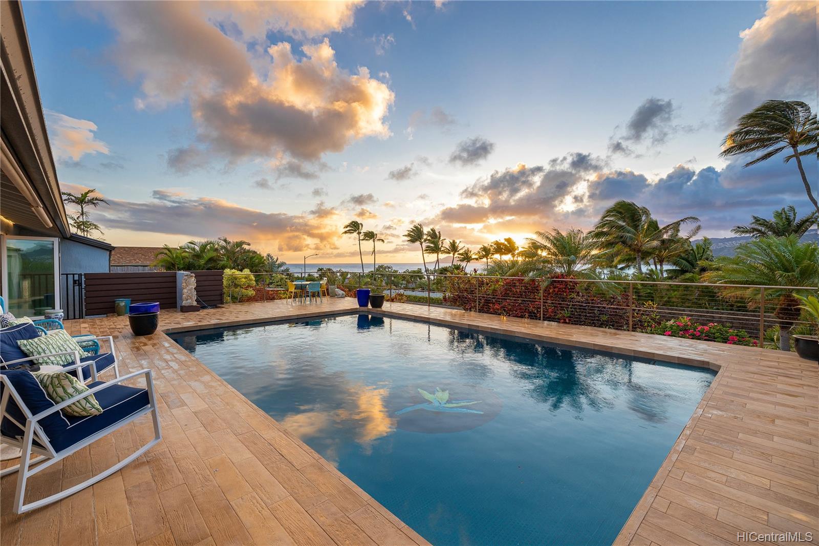 201 Poipu Drive Honolulu, HI 96825