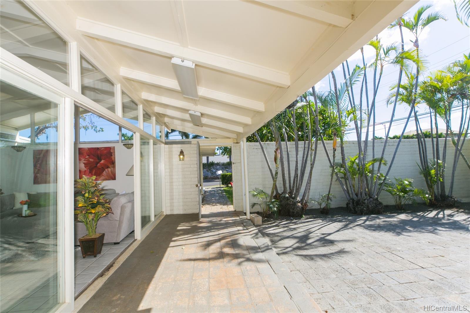 971 Pueo Street Honolulu, HI 96816