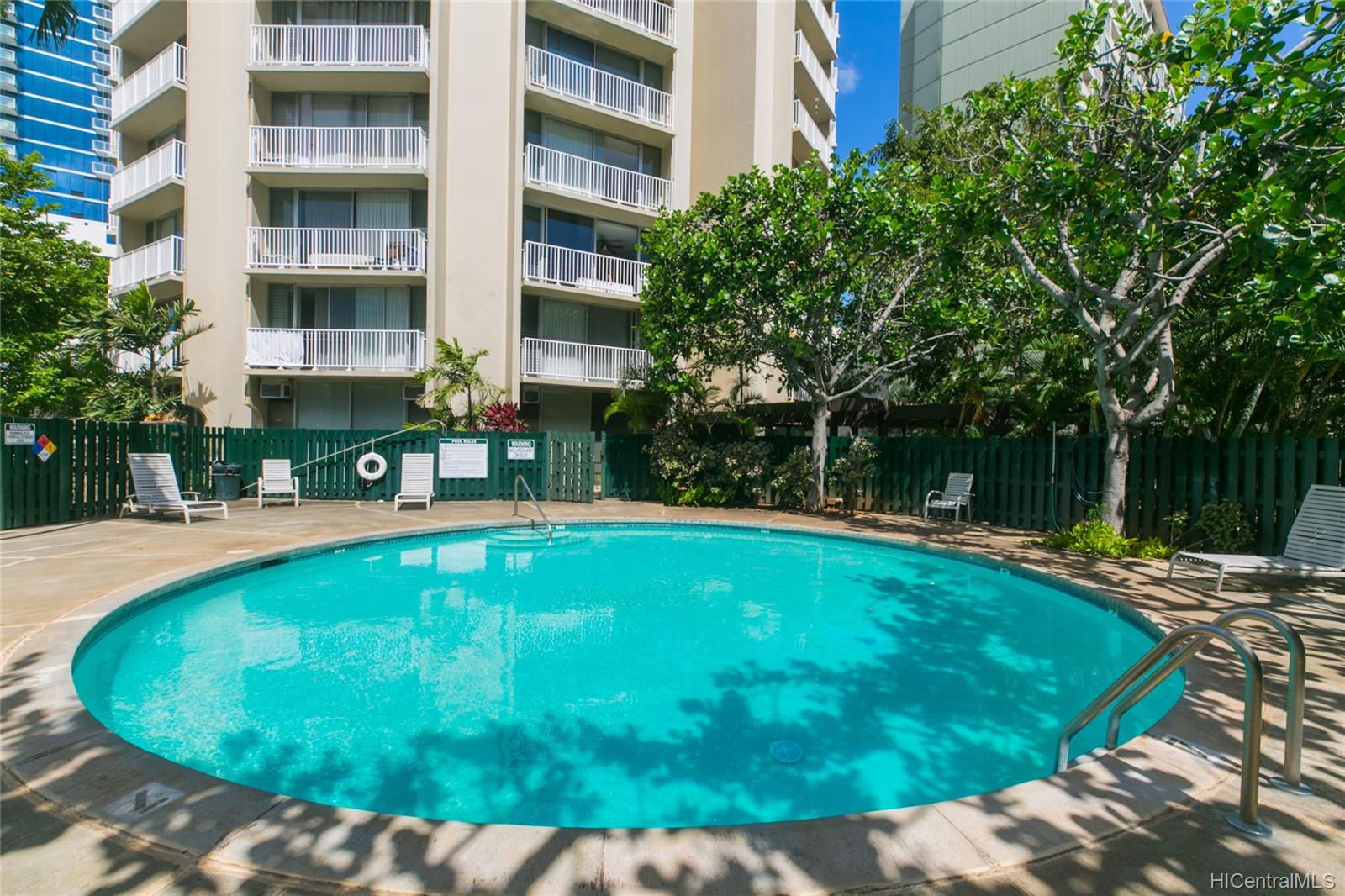 750 Amana Street #1410, Honolulu, HI 96814