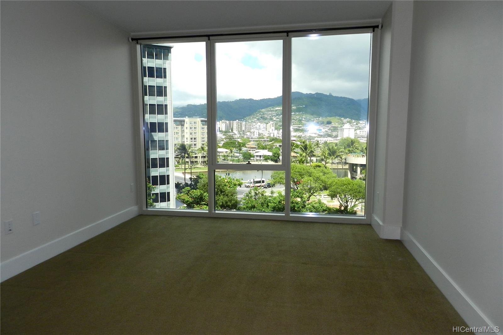 1837 Kalakaua Avenue #809, Honolulu, HI 96815