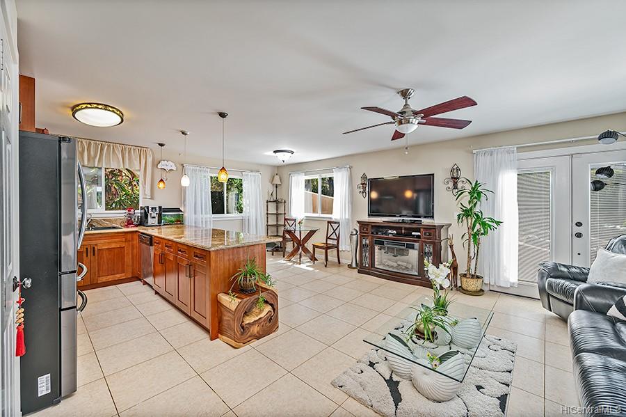 1858 Paula Drive Honolulu, HI 96816