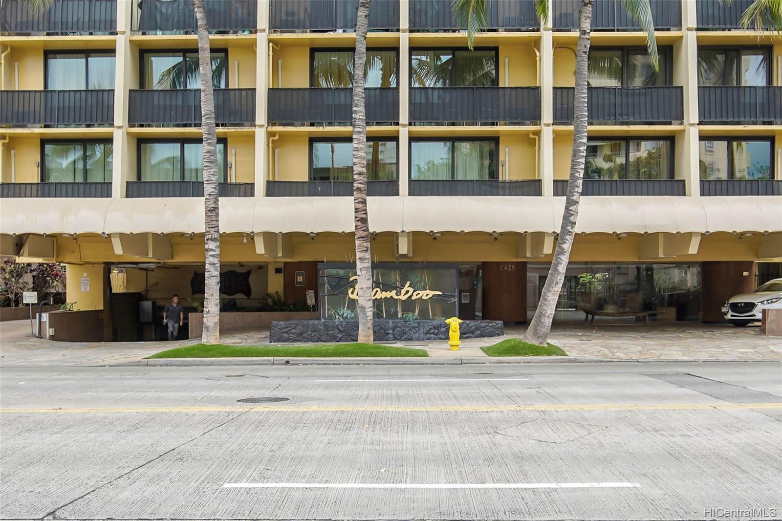 2425 Kuhio Avenue #204, Honolulu, HI 96815