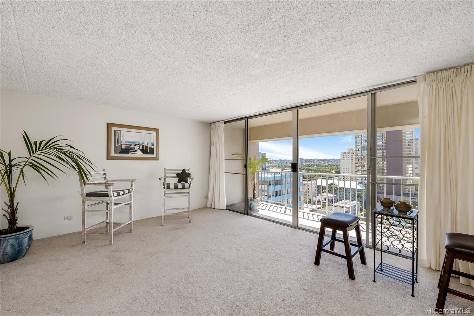 430 Keoniana Street #1009, Honolulu, HI 96815