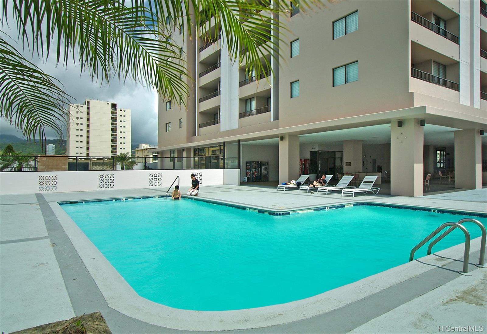 2240 Kuhio Avenue #2803, Honolulu, HI 96815