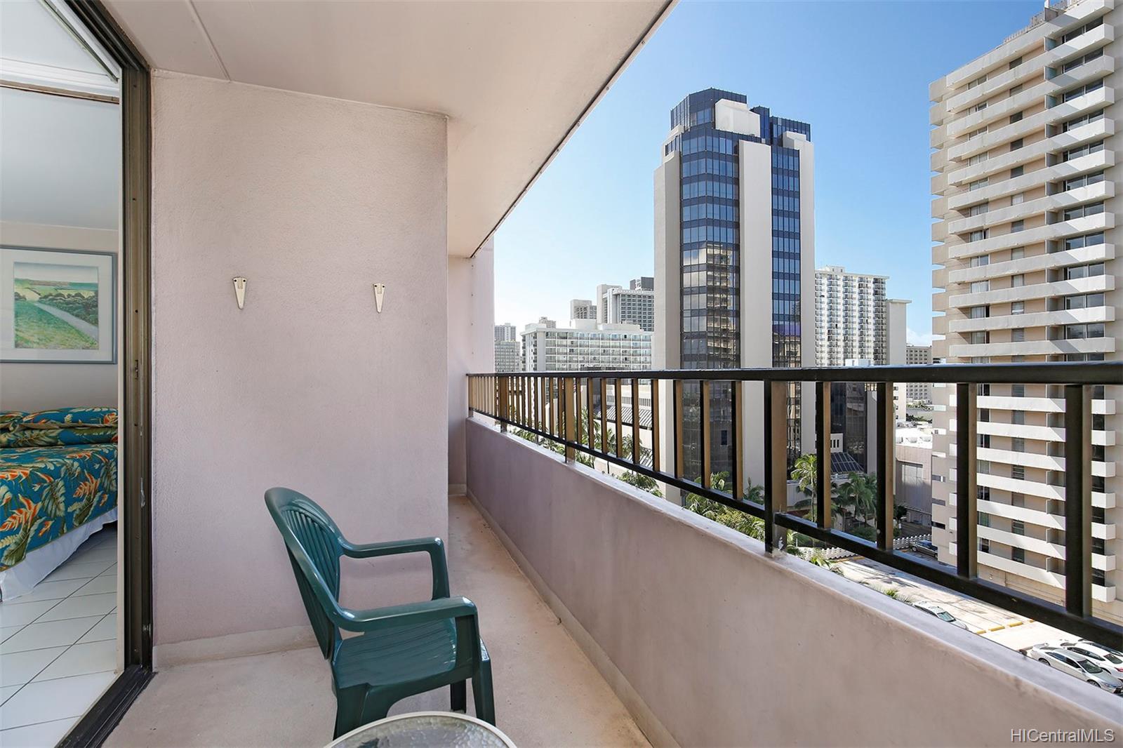 2240 Kuhio Avenue #1010, Honolulu, HI 96815