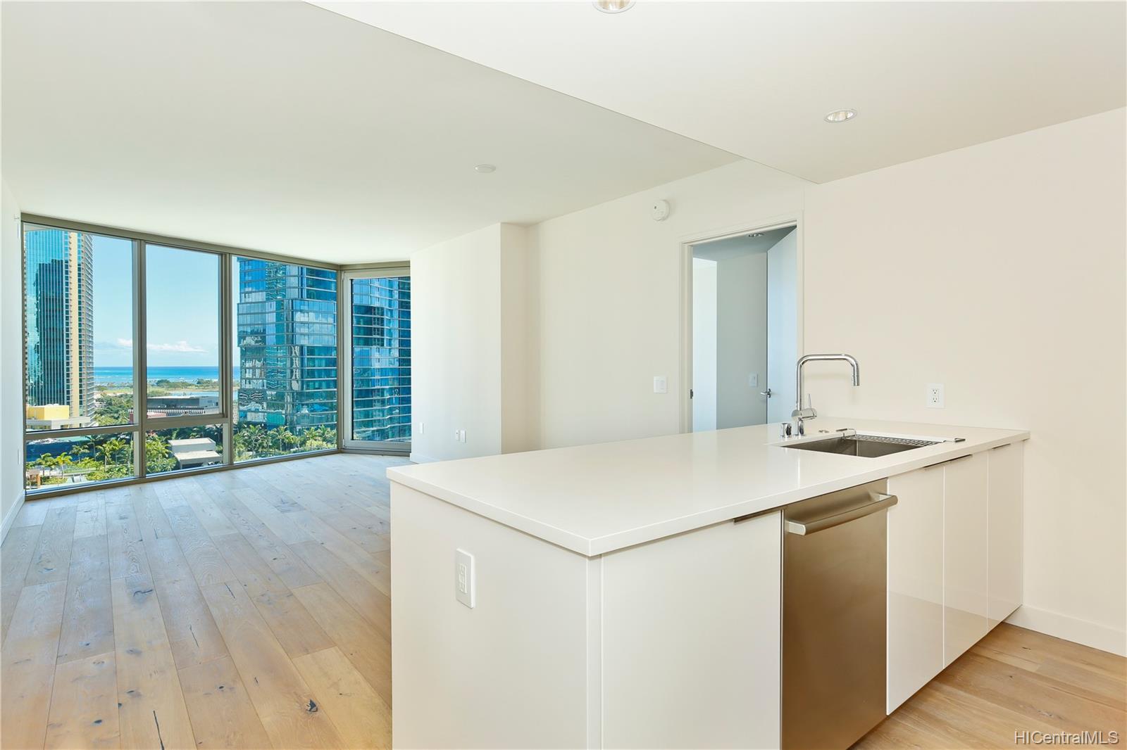 1001 Queen Street #1406, Honolulu, HI 96814