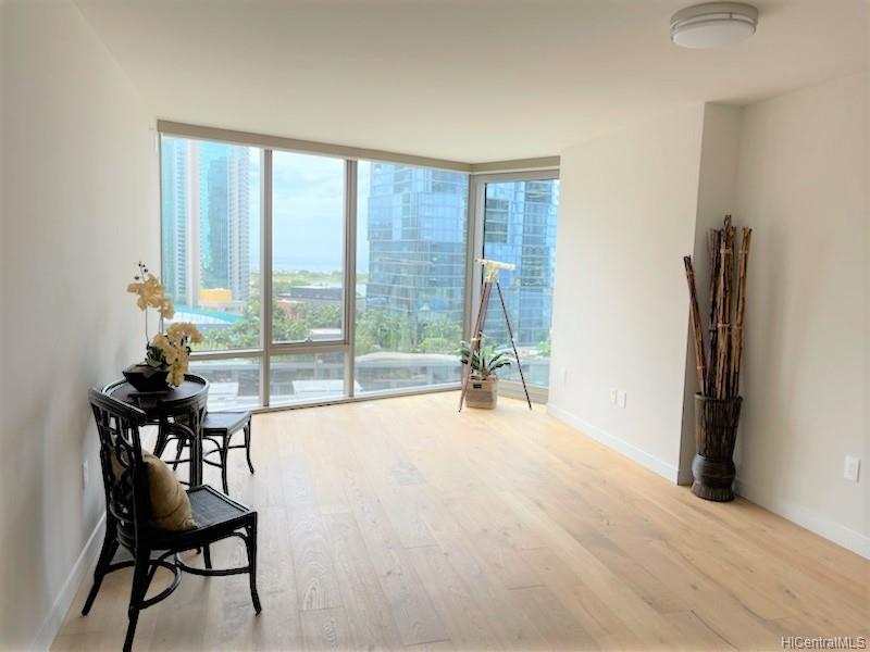 1001 Queen Street #1406, Honolulu, HI 96814