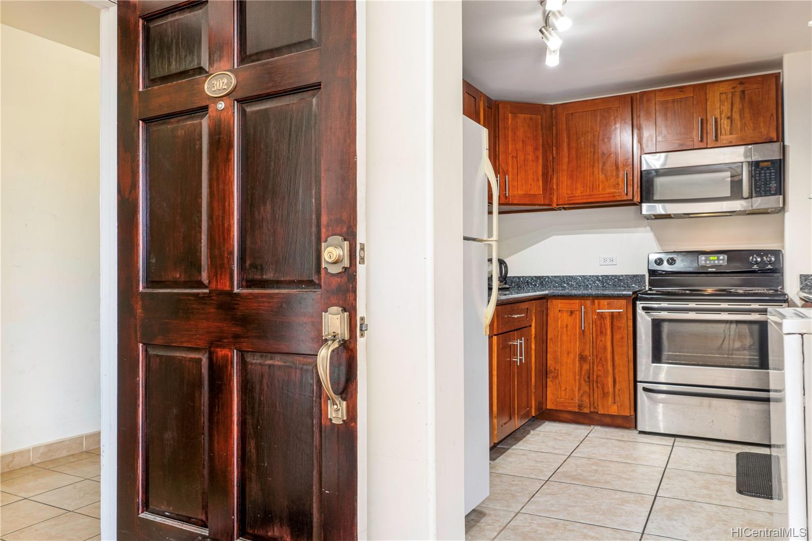 1402 Piikoi Street #302, Honolulu, HI 96822