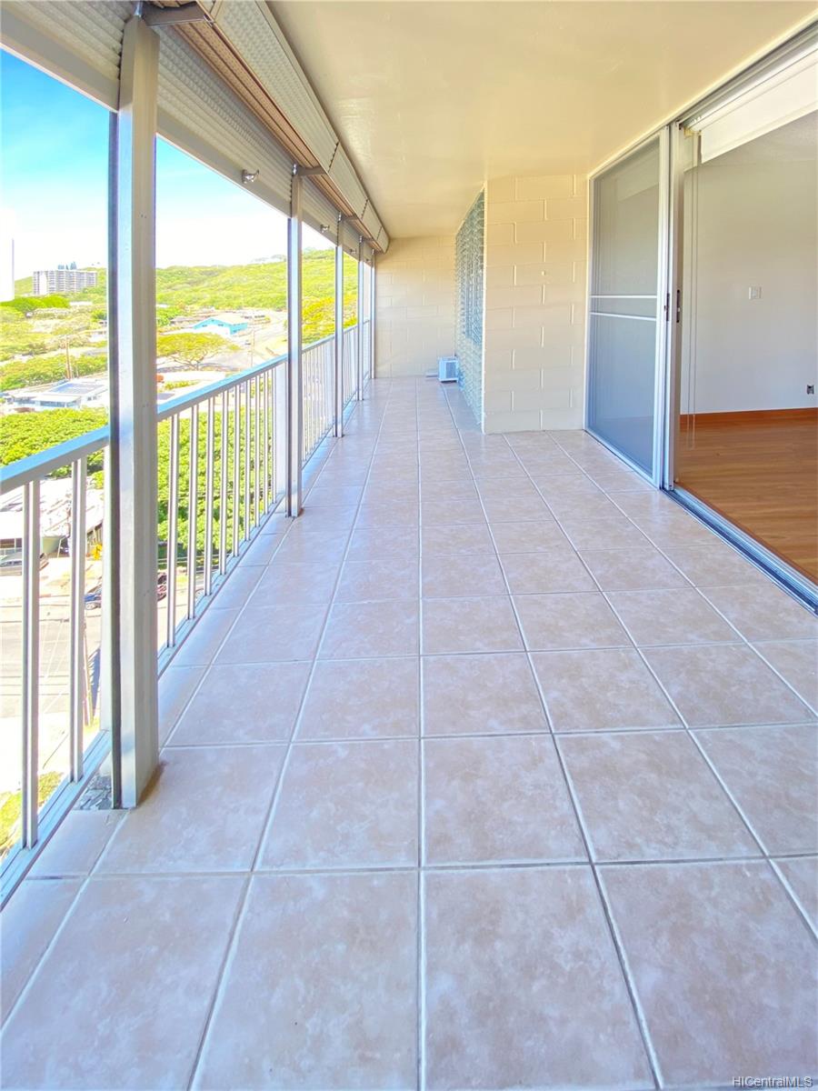 1687 Pensacola Street #1103, Honolulu, HI 96822