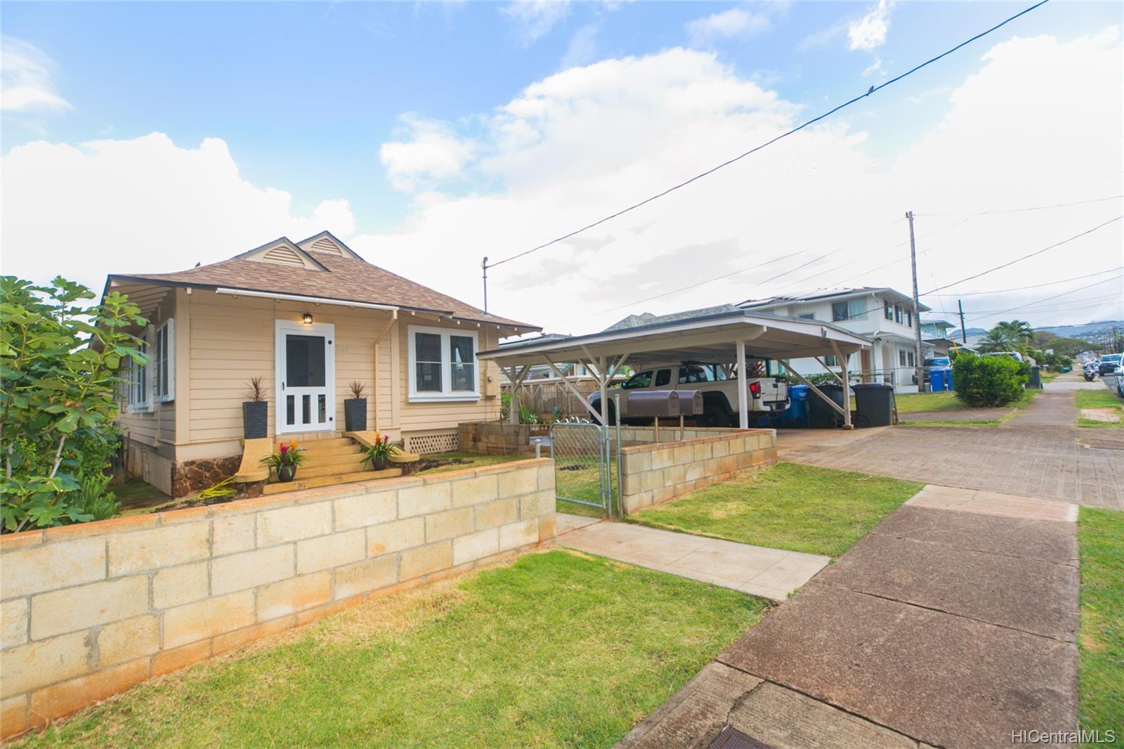 536 12th Avenue Honolulu, HI 96816