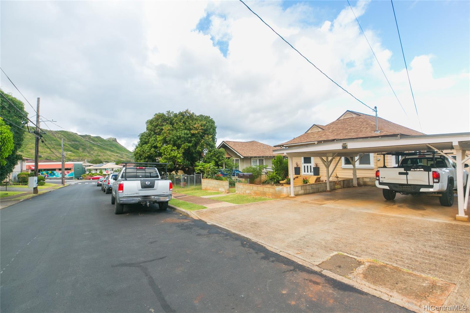 536 12th Avenue Honolulu, HI 96816